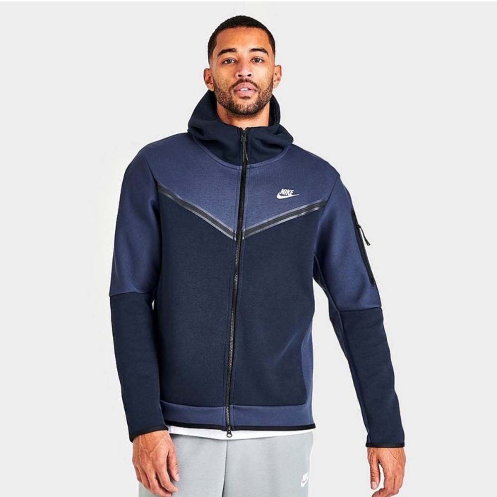 NWT Nike Sportswear Tech Fleece 2-piece Hoodie & Joggers - Thunder Blue/metallic